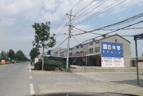 松潘如何能保证墙体广告的醒目性？